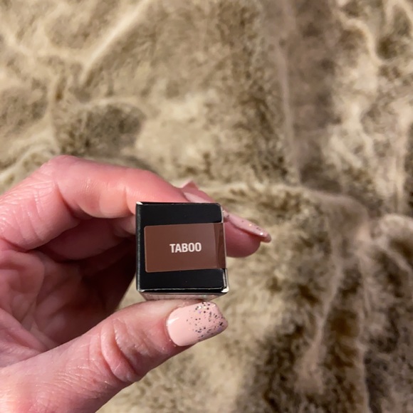 Anastasio Beverly Hills liquid lipstick in taboo - Picture 3 of 4